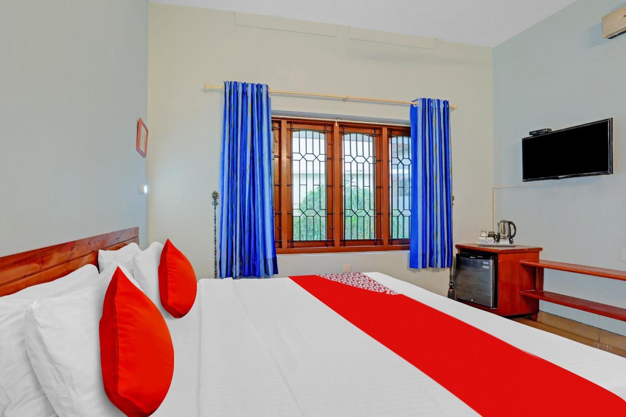 Flagship Hotel Adara Residency Thiruvananthapuram Exterior foto